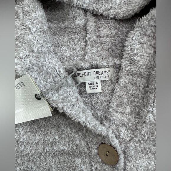 Barefoot Dreams Cozy Chic Girls Hooded Button Front Cape Sweater Size 6, NWT - Picture 2 of 5